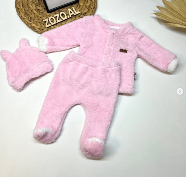 Komplet pellushi me 3 pjese roze