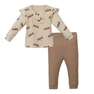 Kostum me flutura me menge te gjata