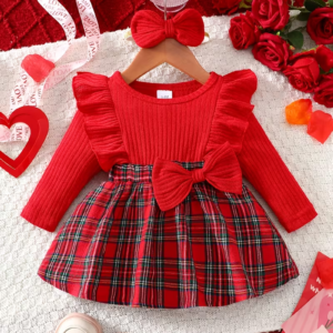 Fustan festiv me kuadrata jeshil me te kuqe dhe fjongo koke